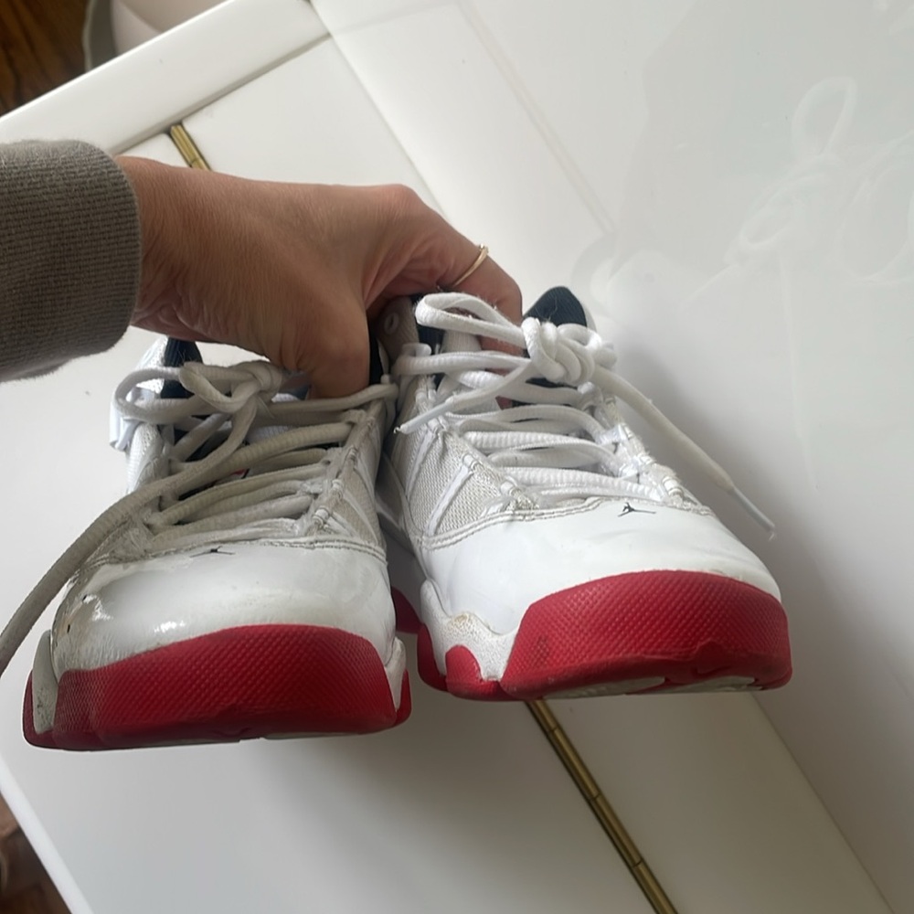 Jordans 6 Rings big kid size 2.5 (7-8 years old) - Picture 7 of 8